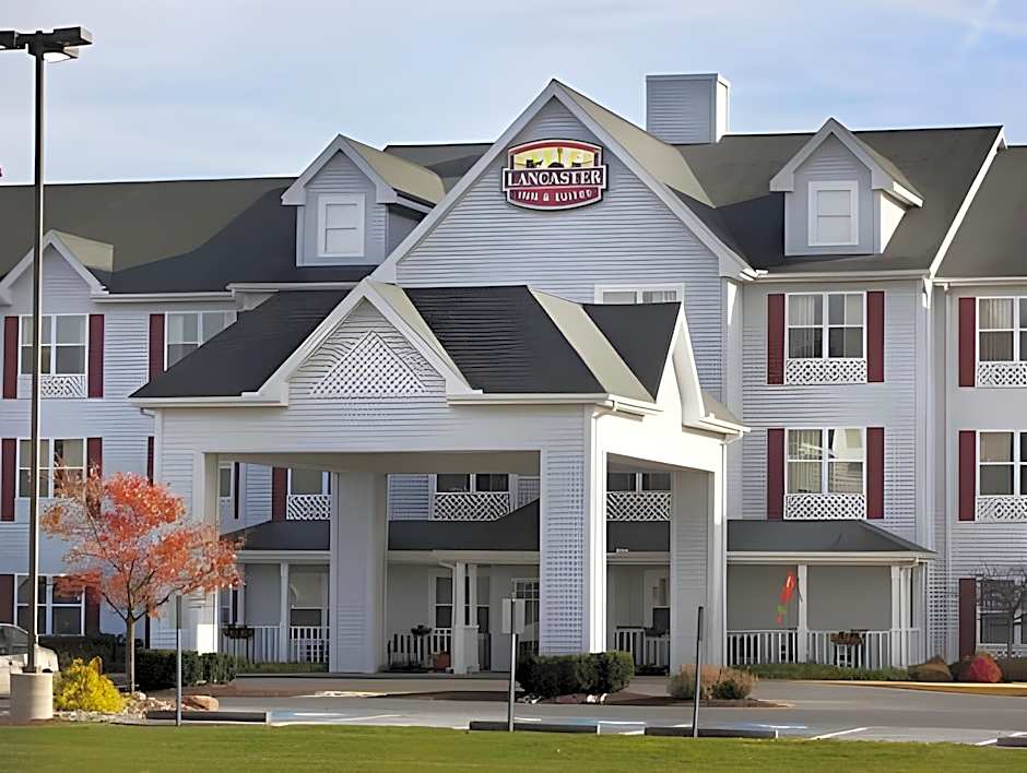 Lancaster Inn & Suites