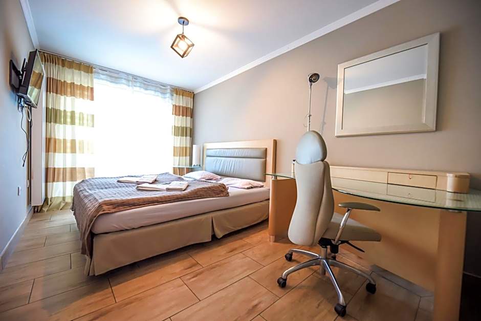 Aparthotel WADOWICE & Hostel GENERY