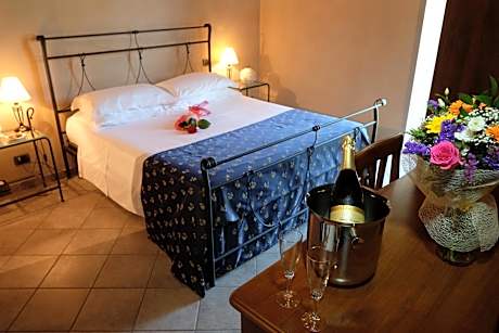 Superior Double Room with Jacuzzi