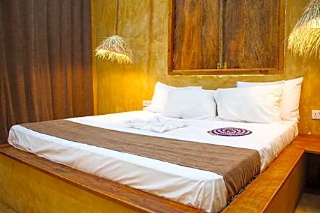 Deluxe Double Room with Air Conditioning