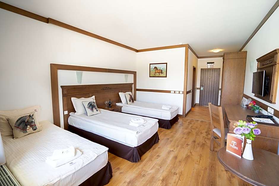 Boutique Complex Trakiets