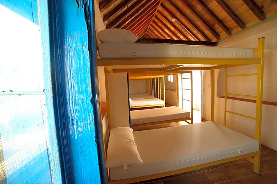 Wake up in Tarifa Hostel & Restaurant Lounge