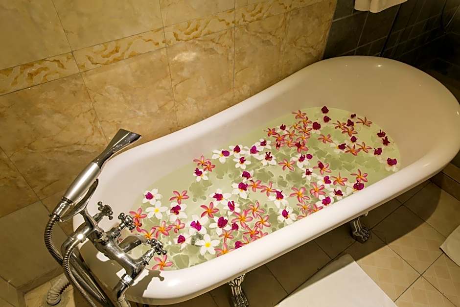 Seashells Millennium Hotel