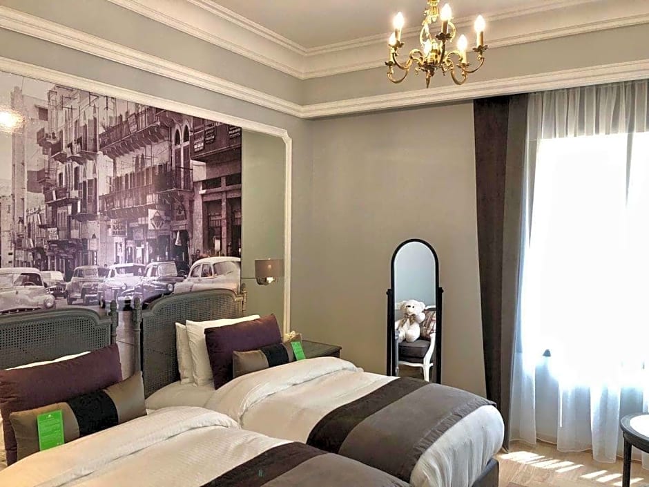 Le Bristol Hotel