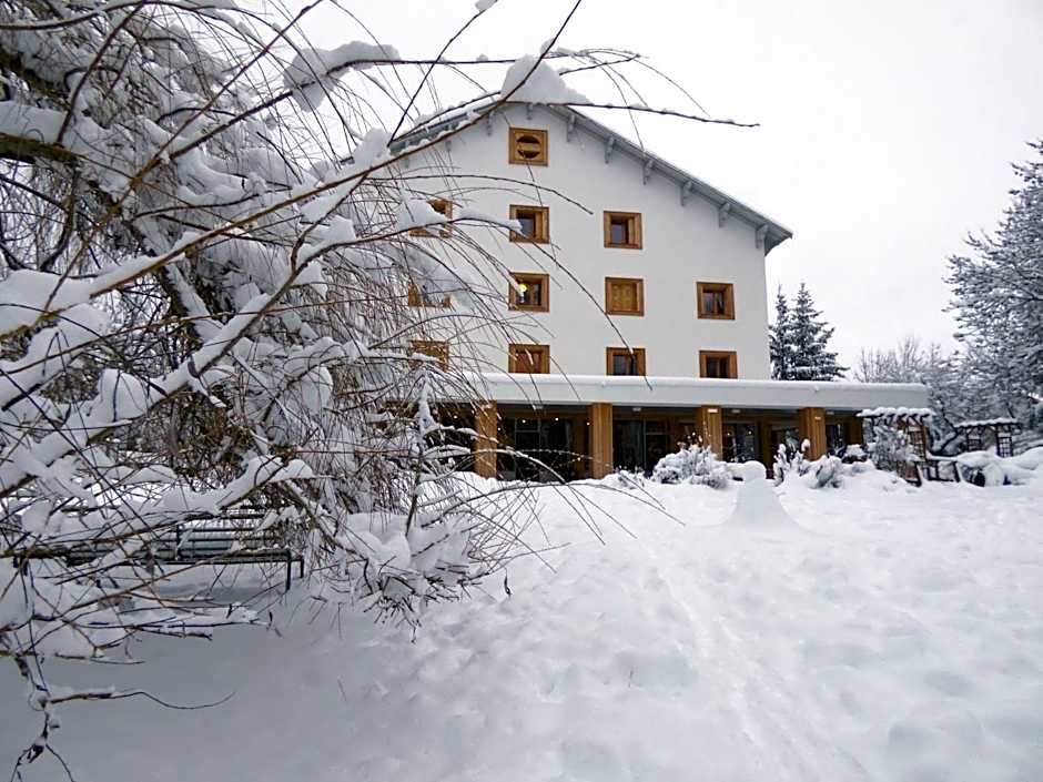 Hôtel Logis La Crémaillère