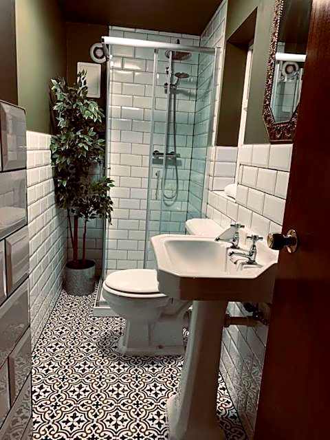 PAVILION ROOMS AT NO. 26