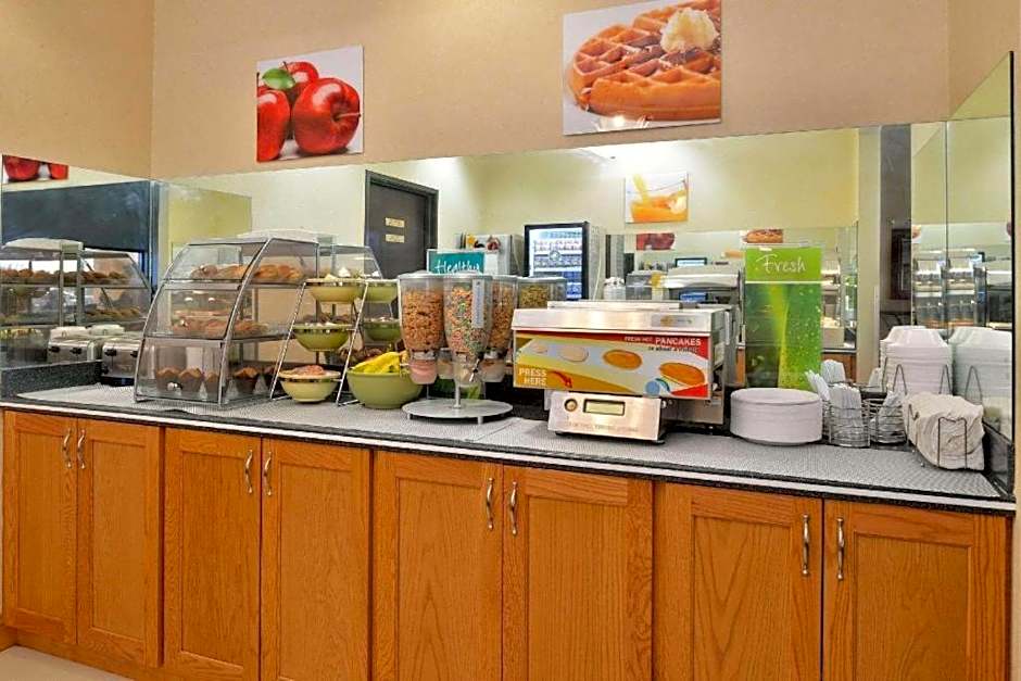 Quality Inn & Suites Jefferson City