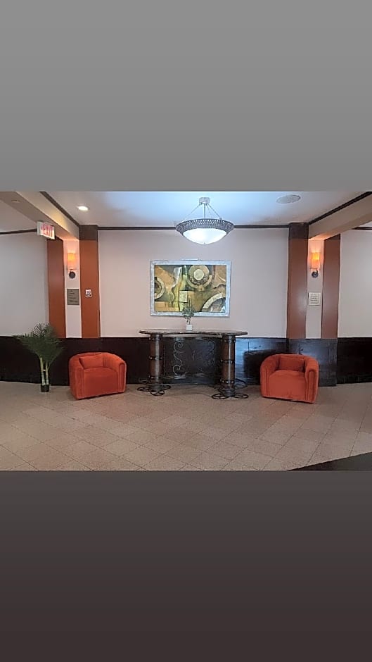 Clarion Hotel & Suites – Mount Laurel, NJ