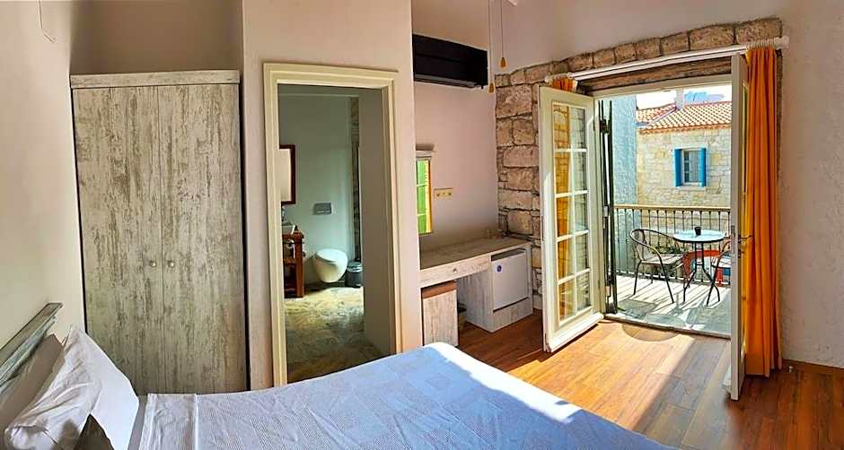 Oberj d'Azur Alacatı