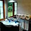 Hosteria La Moraleja