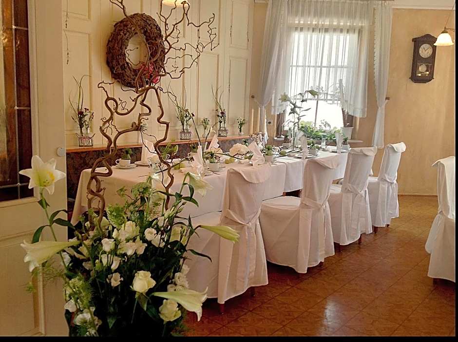 Hotel-Restaurant Alter Krug Kallinchen