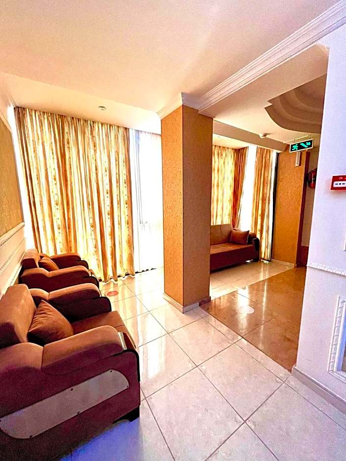 Georgian Palace Hotel