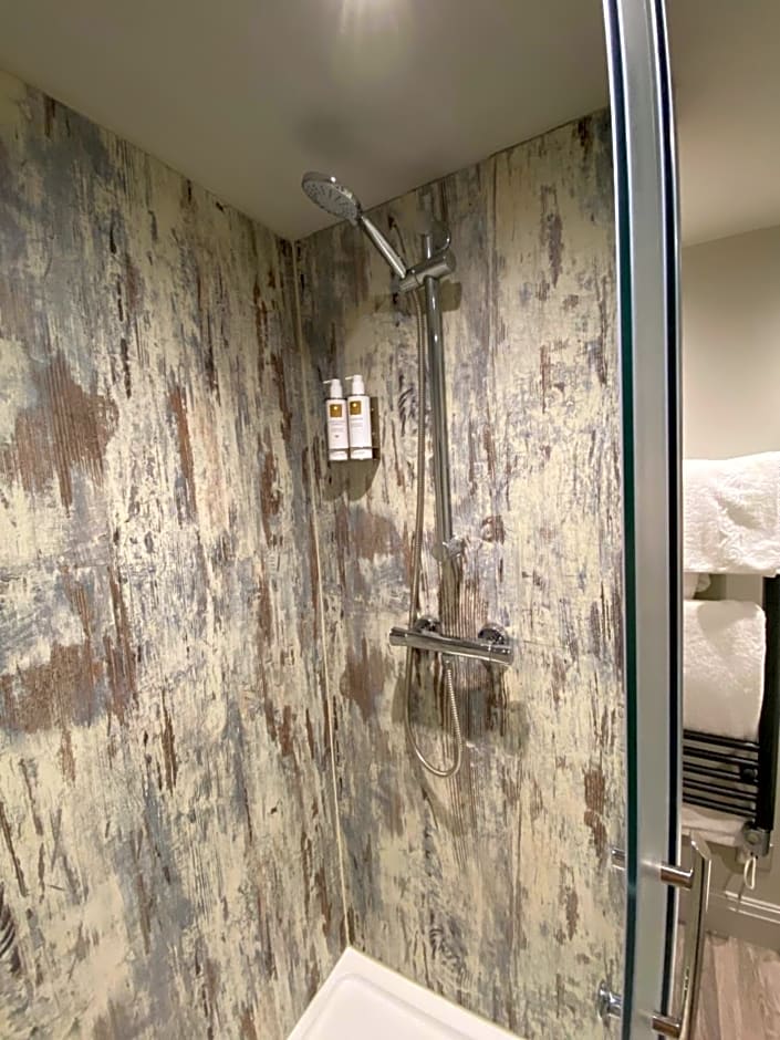 The Hive at Poppi-Red