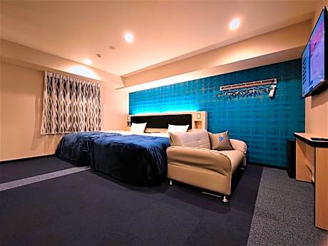 Universal Twin Room