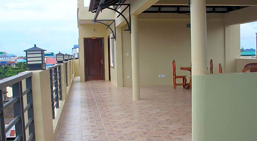 Neakru Guesthouse and Restaurant