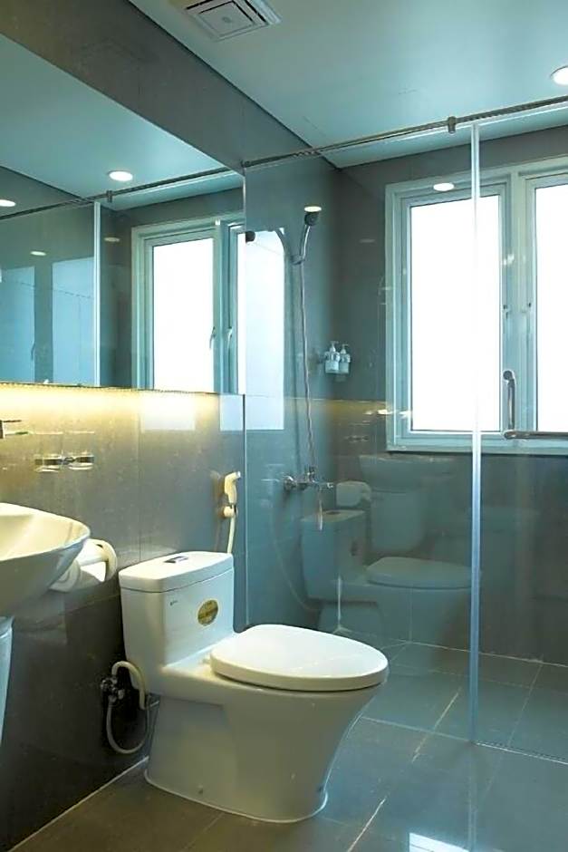 Hung Cuong Hotel
