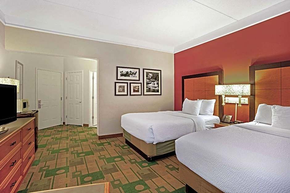 La Quinta Inn & Suites by Wyndham Winston-Salem