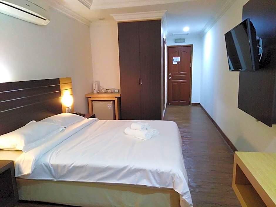 SARA HOTEL