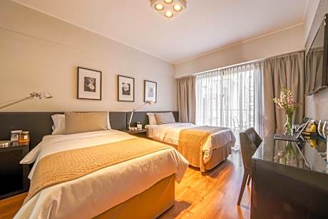 Junior Room with 2 Beds