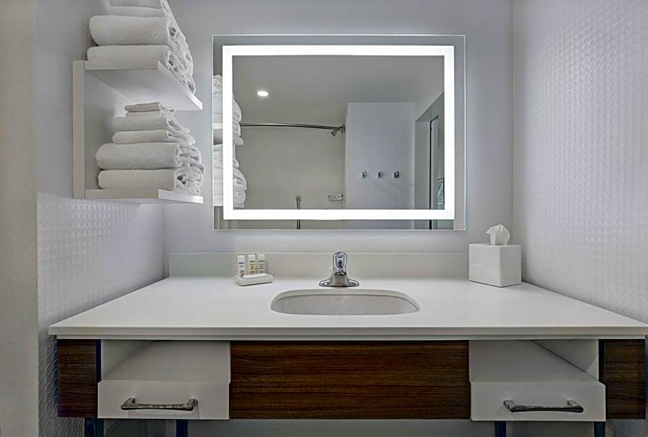 Hampton Inn By Hilton & Suites Belleville