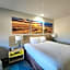 Days Inn & Suites by Wyndham Katy