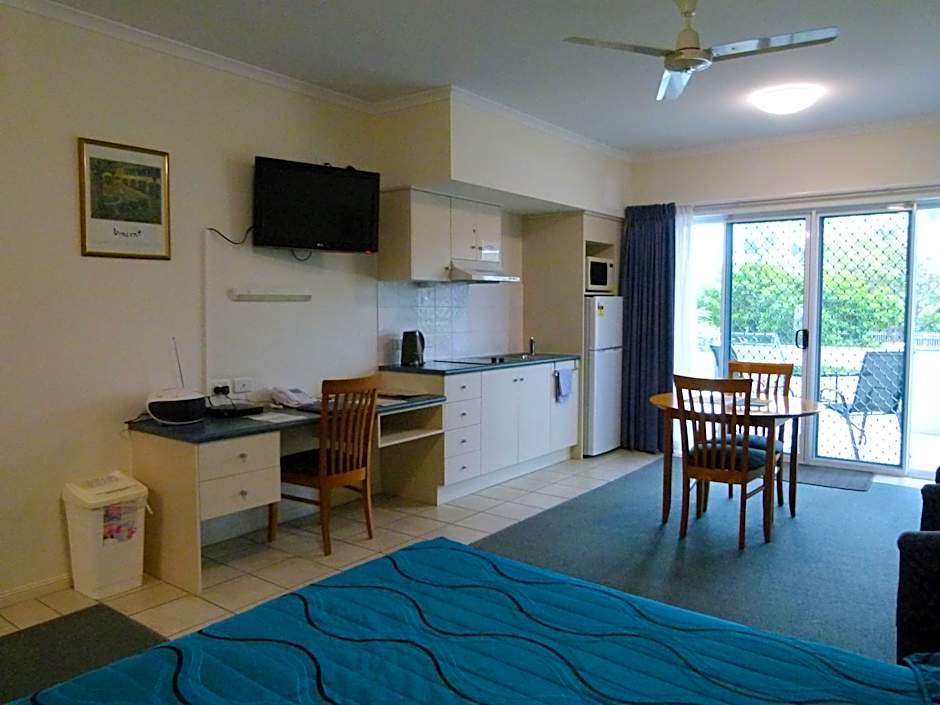 Madison Ocean Breeze Apartments