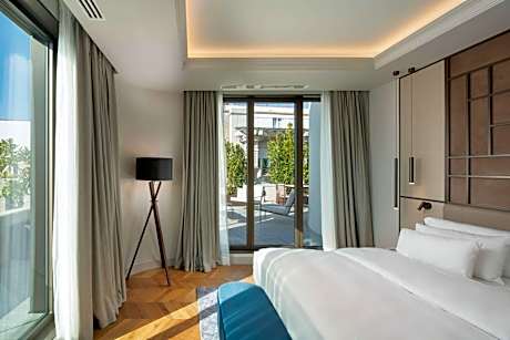 Junior Suite with Hot Tub and Terrace