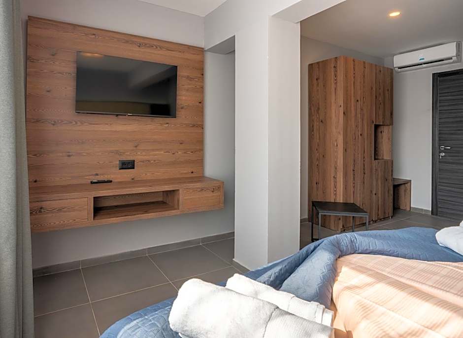 "Echo" B&B rooms, boutique beach hotel