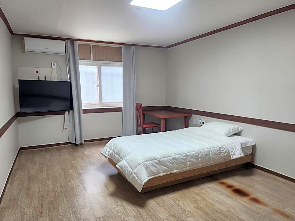 Seoraksan Youth Hostel