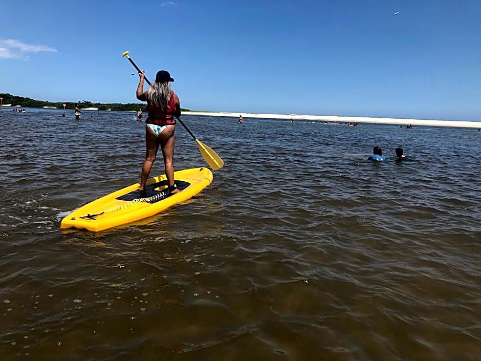 Fabuloso flat 243 Amarílis 2 piscinas climatizadas, carregador veiculo elétrico Riviera de São Lourenço, Bertioga Apartamento Duplex inteiro, cozinha equipada completa, serviço de praia, limpeza e trocas diária de toalhas, wi-fi 500mb