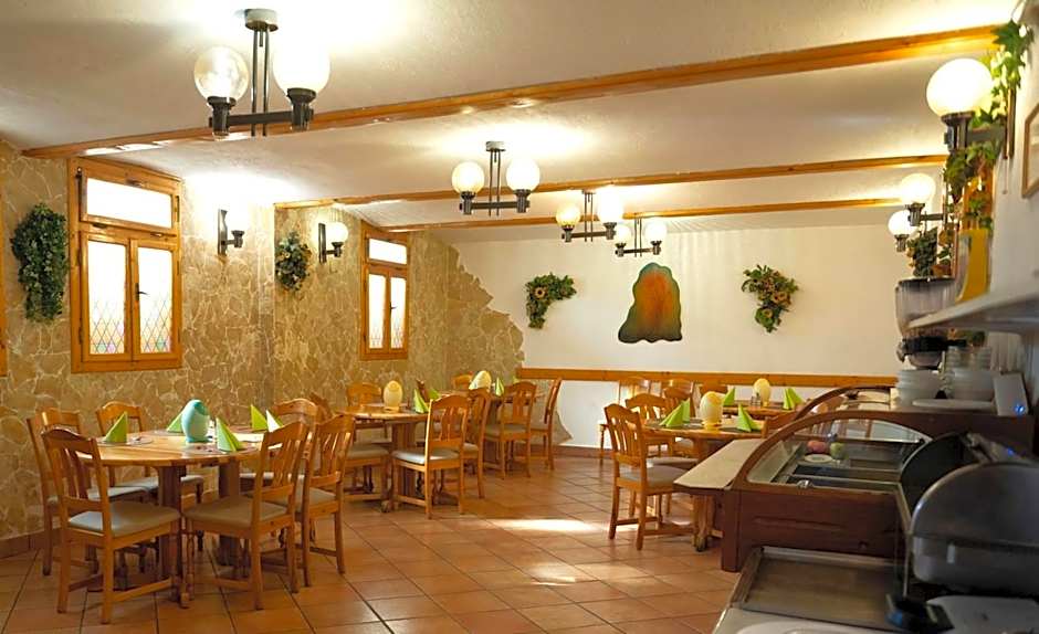 Hotel Manzard Panzio