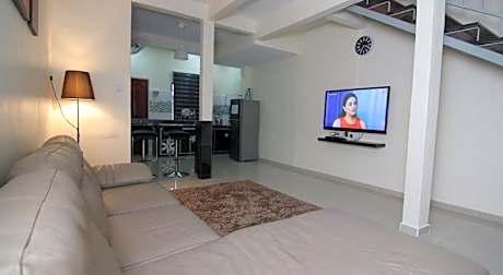 Homestay Hj Esmon 3 UTHM Parit Raja