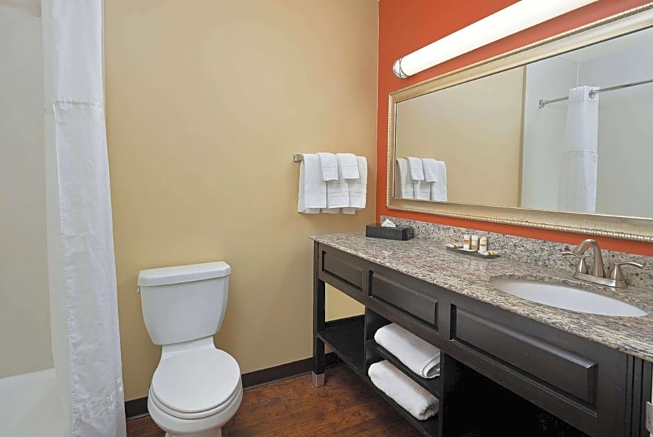 La Quinta Inn & Suites by Wyndham Tucson Reid Park