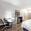 Red Roof PLUS+ & Suites Birmingham - Bessemer
