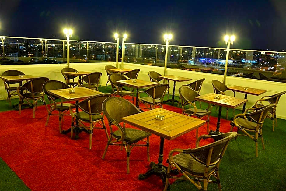Adranos Hotel