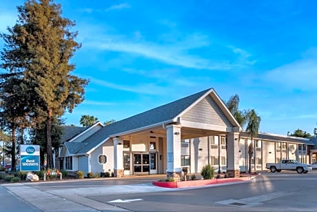 Best Western Town & Country Lodge