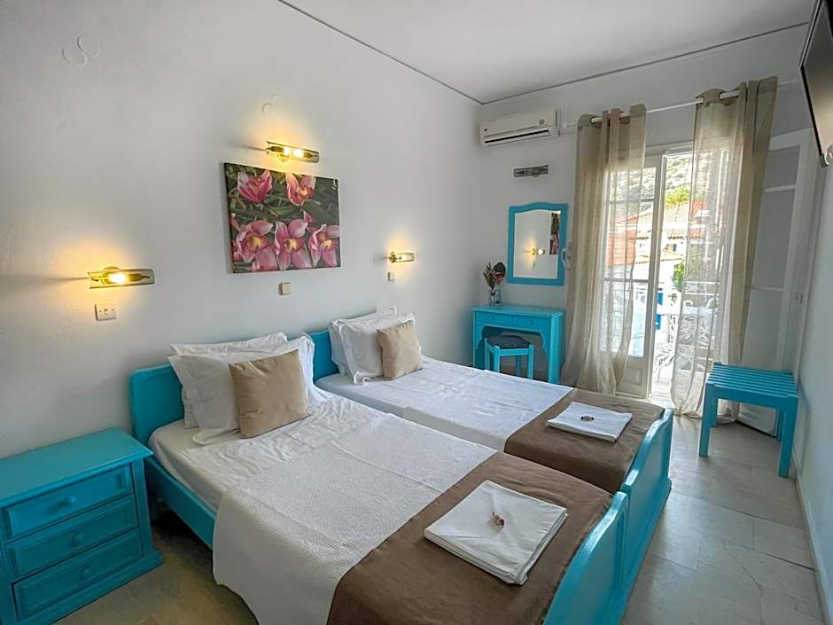 Stratos Hotel