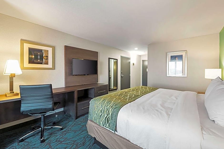 Comfort Inn & Suites Oklahoma City near Bricktown