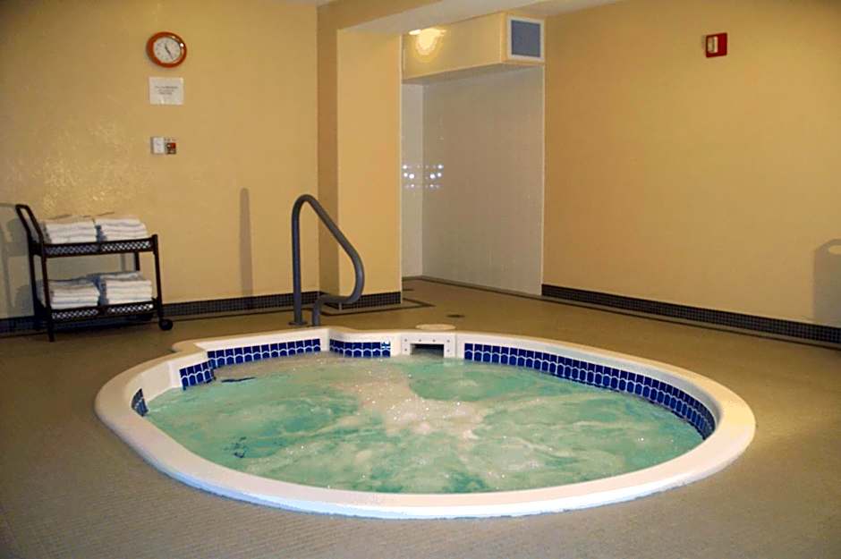 Super 8 by Wyndham Pincher Creek AB