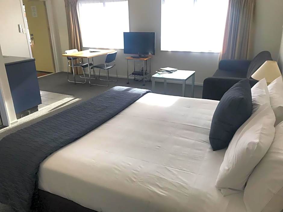 Claremonte Motor Lodge