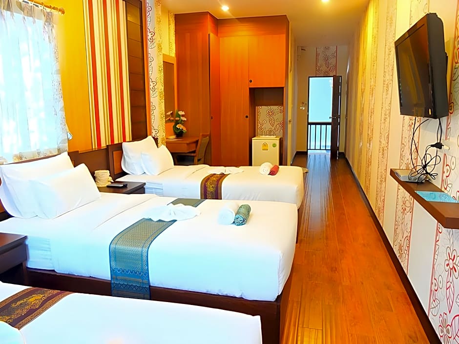 Baan Term Fun Saen Suk