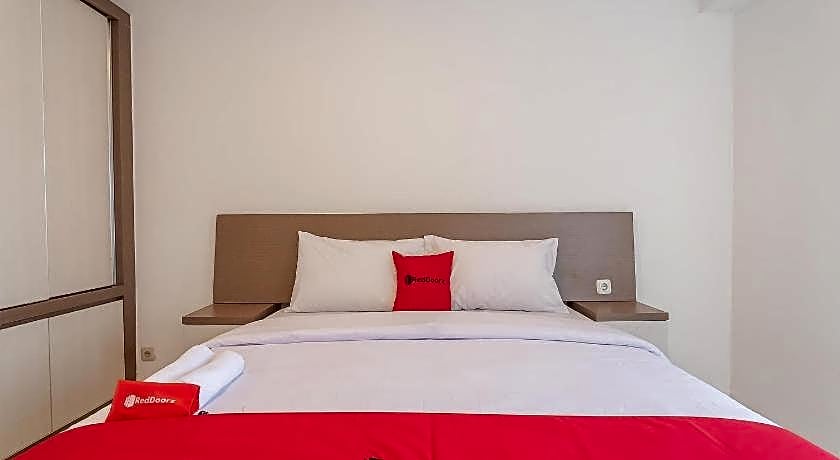 RedDoorz Apartment @ Emerald Towers Bandung