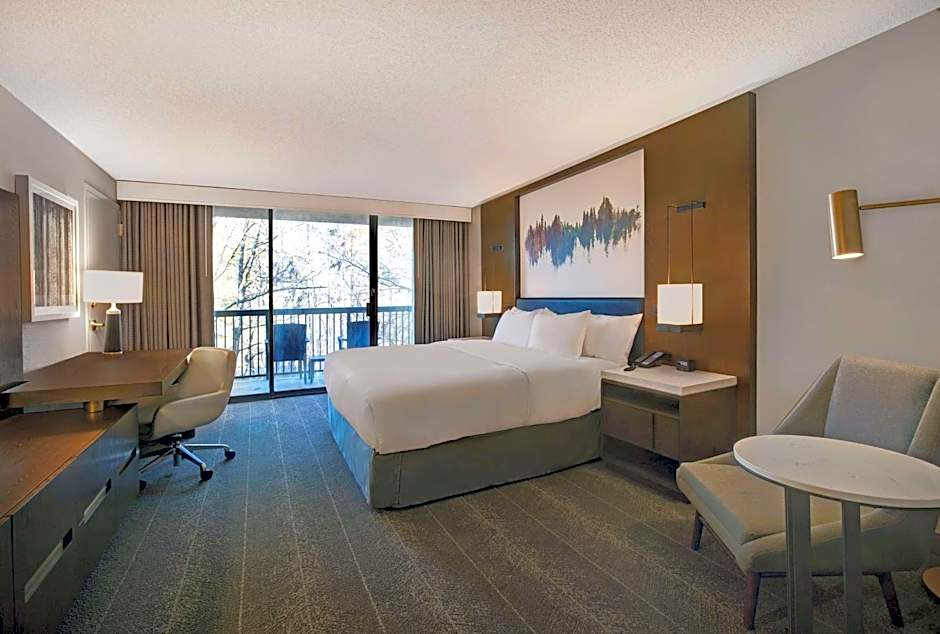 Hilton Peachtree City Atlanta Hotel & Conference Center