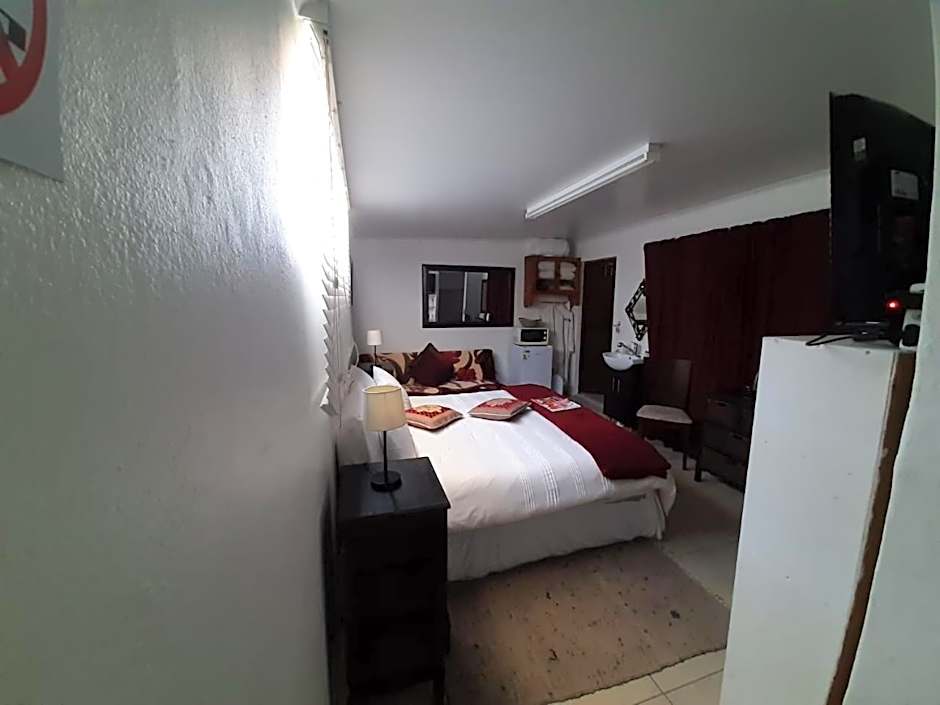 Au Plais De Langebaan at Palm Tree Villa