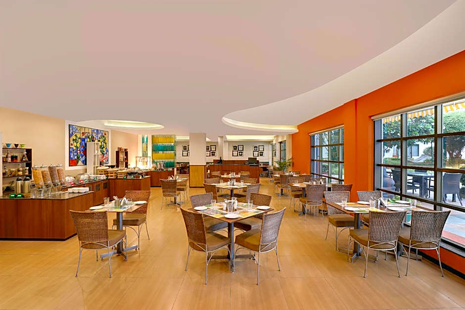Lemon Tree Hotel Aurangabad