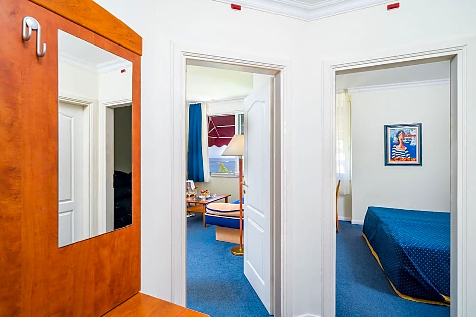 Boutique & Beach Hotel Villa Wolff