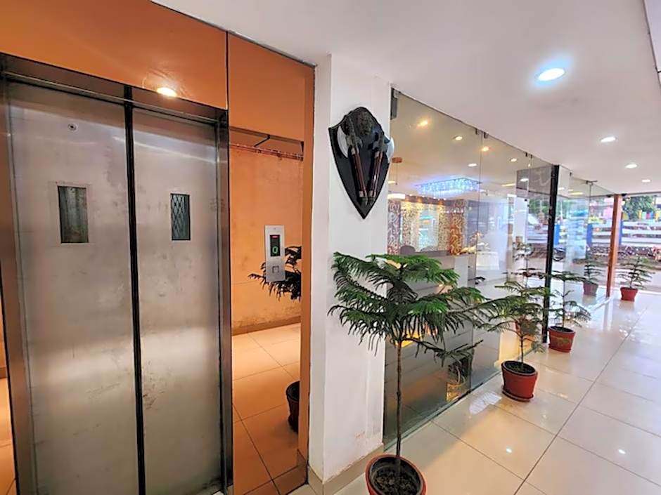 Hotel Lee International