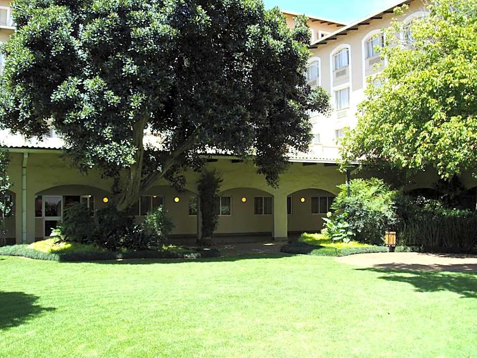 Garden Court Or Tambo International Airport