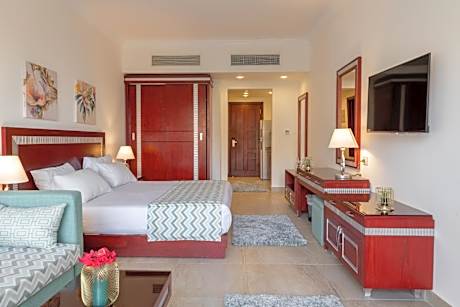 Studio with Sea View