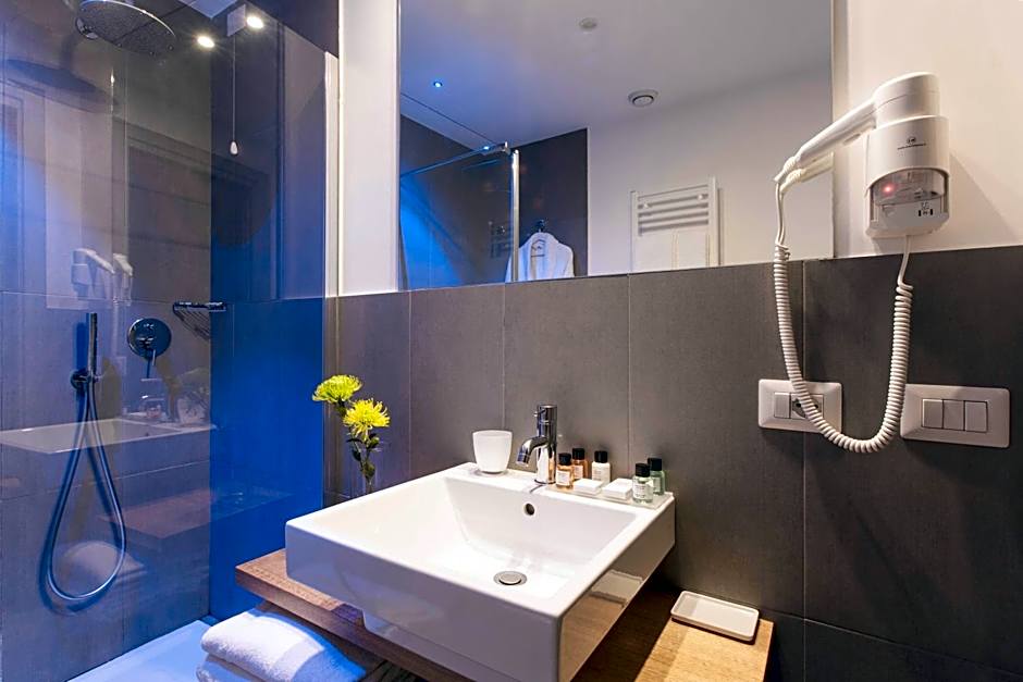 Giuturna Boutique Hotel